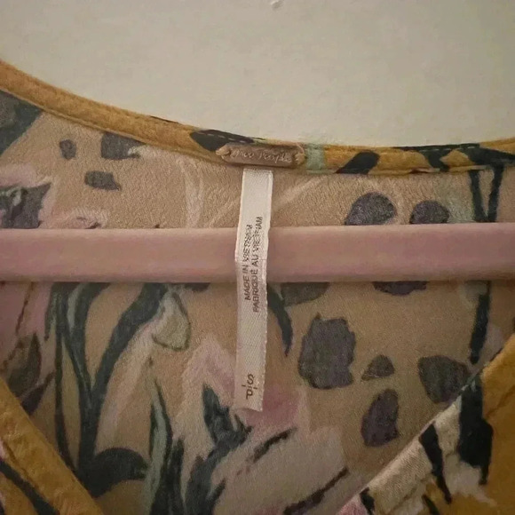 Free people yellow flowered flowy shirt size S - Picture 5 of 6